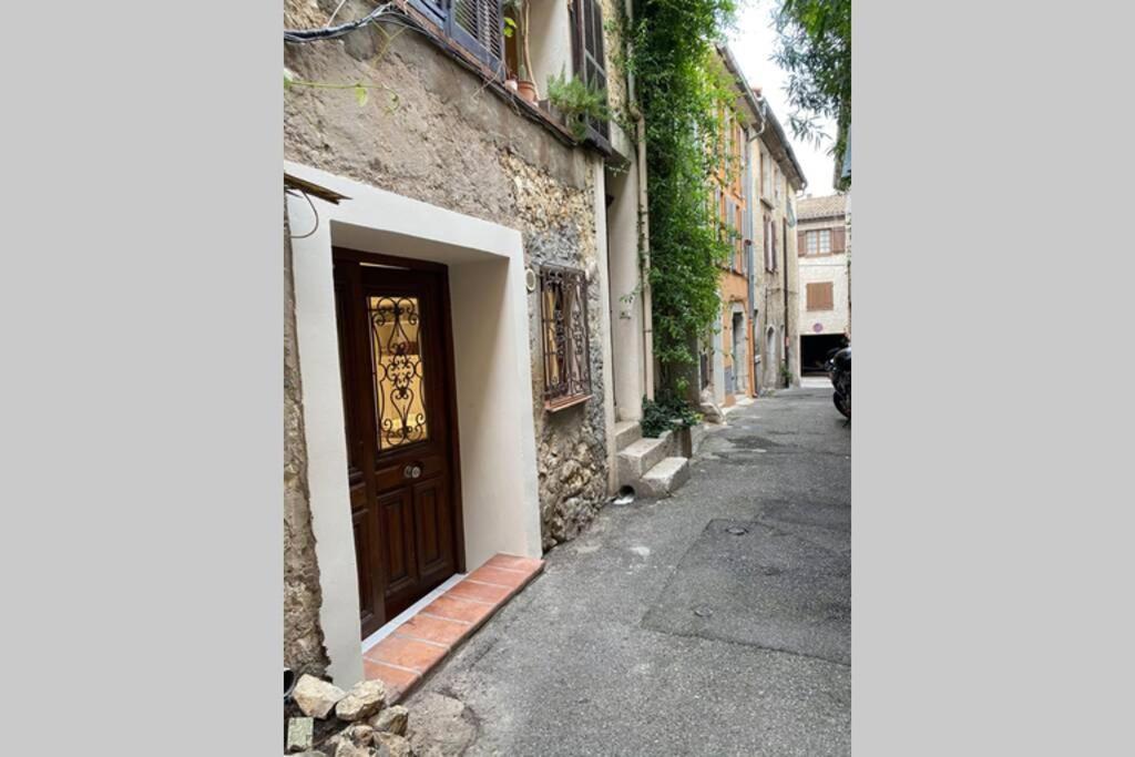 Studio Cite Historique Vence Exterior foto
